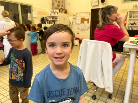 Navštívily jsme kadeřnictví a zahrály si na pekaře